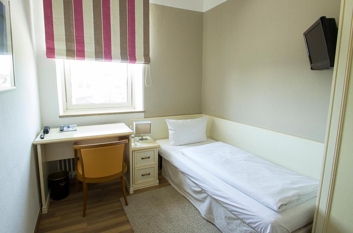 Hotel Schlee Hohenschäftlarn Habitación foto